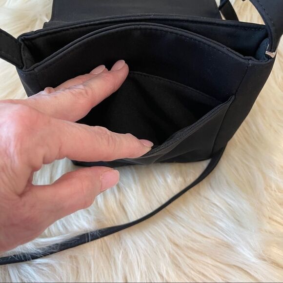 Guess Black Nylon Messenger Bag‎ - Picture 7 of 10